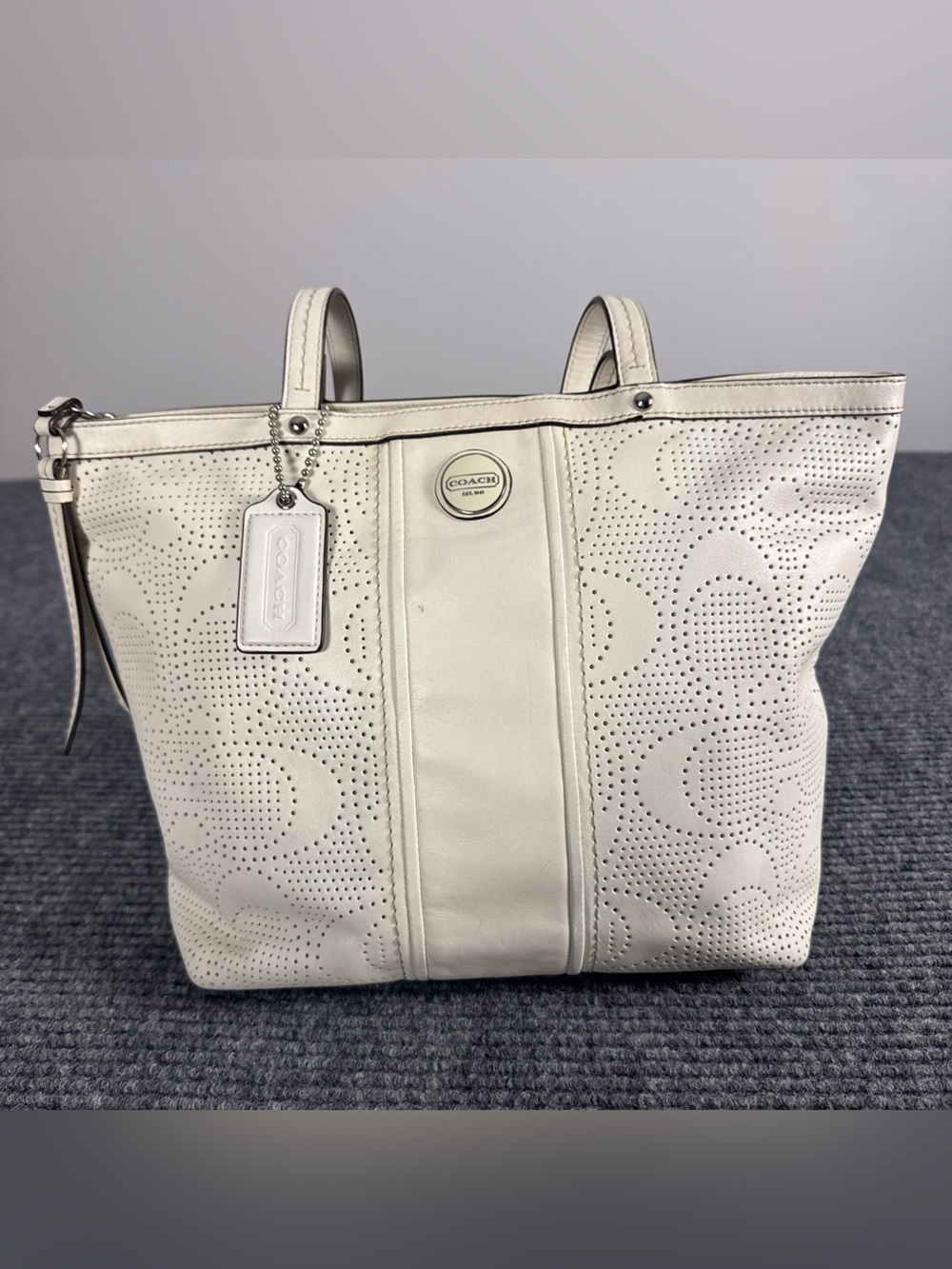 COACH Perforated Signature C Ivory Leather Shoulder Tote Bag Purse  F21941